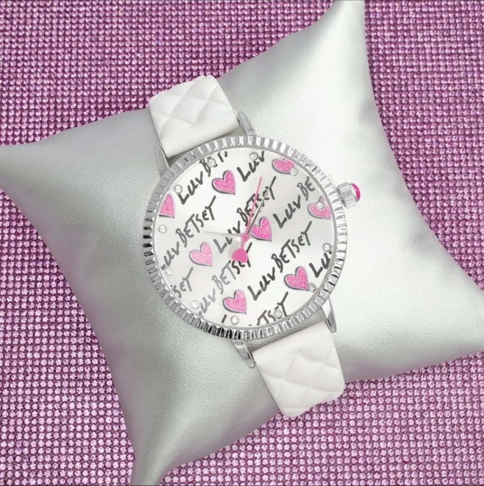 🆕️Luv Betsey Silver Dial  Black & Pink Glitter on Silver Case & White Quilted